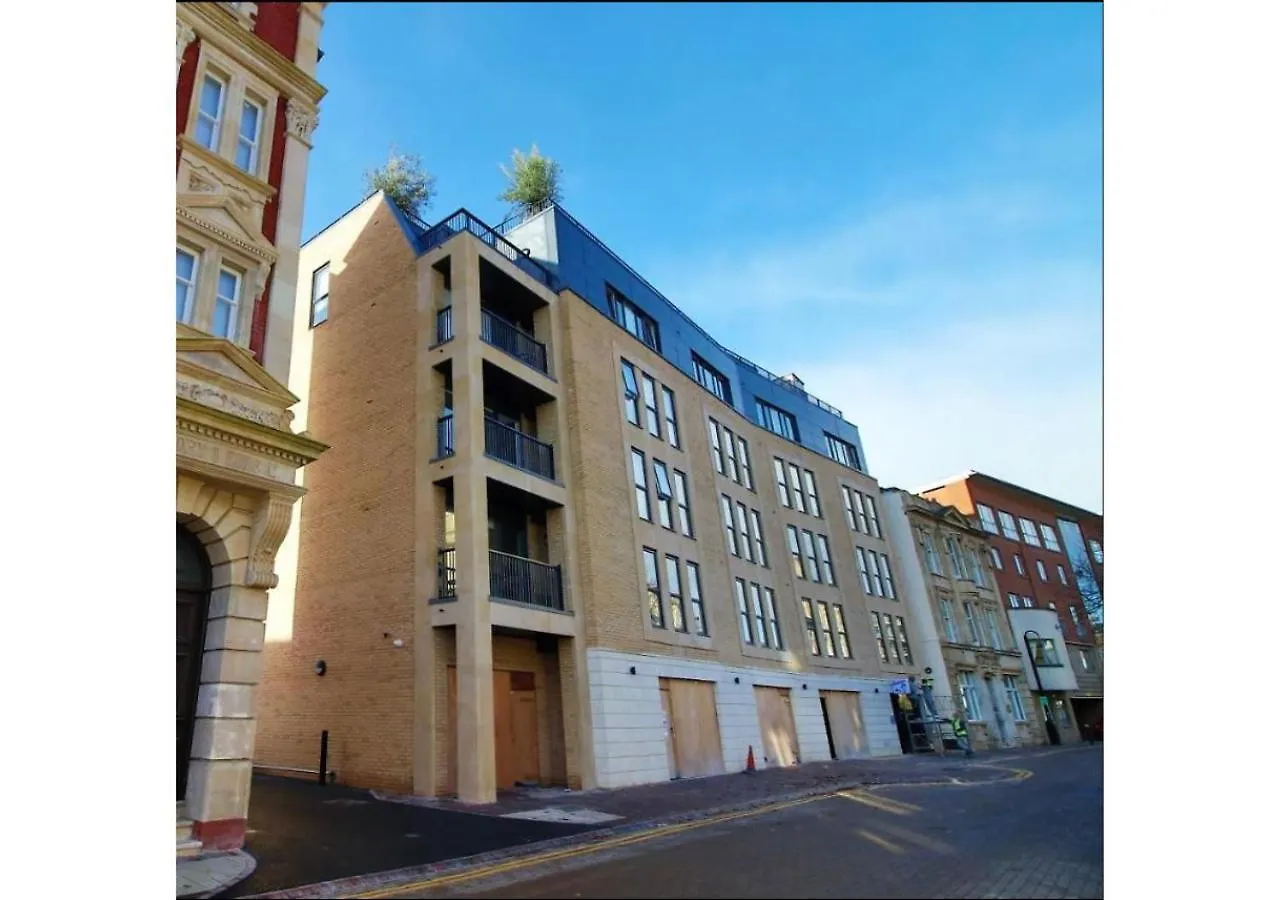 Casablanca 3 - Cardiff Bay - 2 Bed Apartment