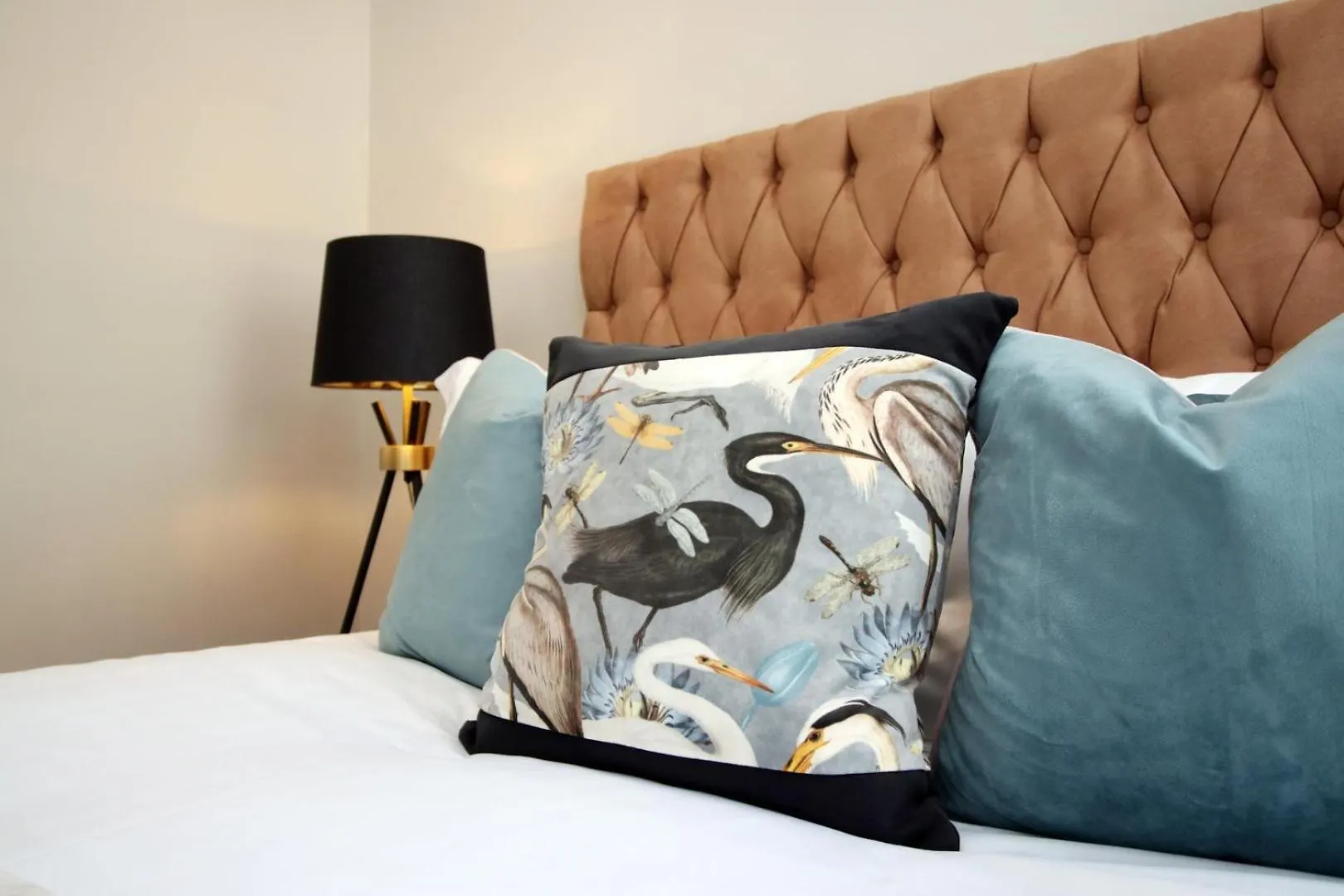 Casablanca 3 - Cardiff Bay - 2 Bed Apartment 0*,  Reino Unido
