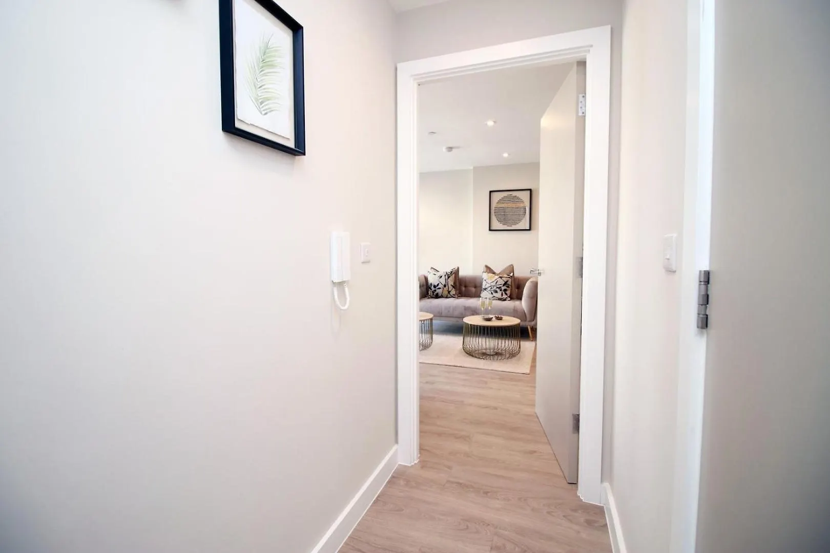 Casablanca 3 - Cardiff Bay - 2 Bed Apartment 0*,  Großbritannien
