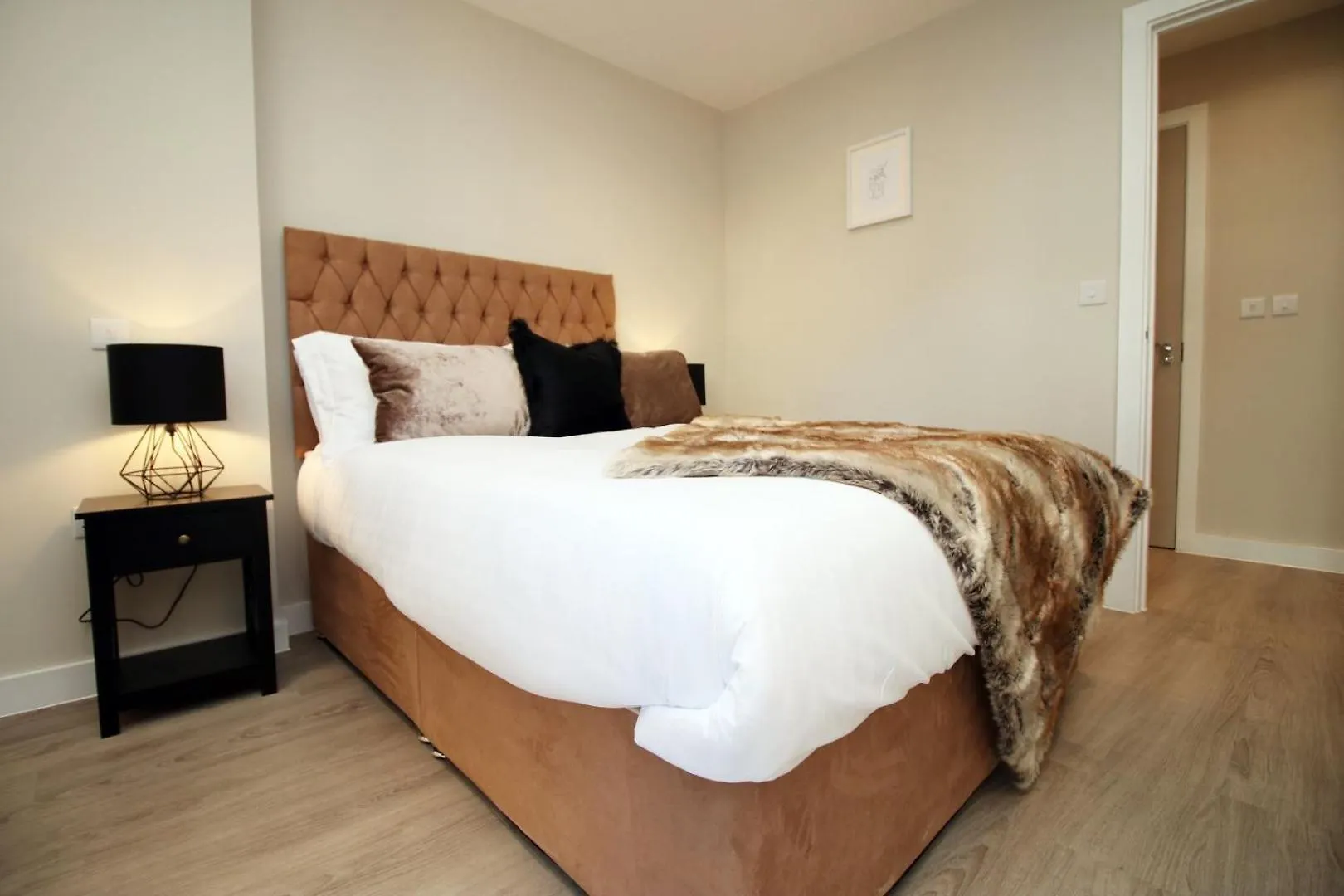 Casablanca 3 - Cardiff Bay - 2 Bed Apartment